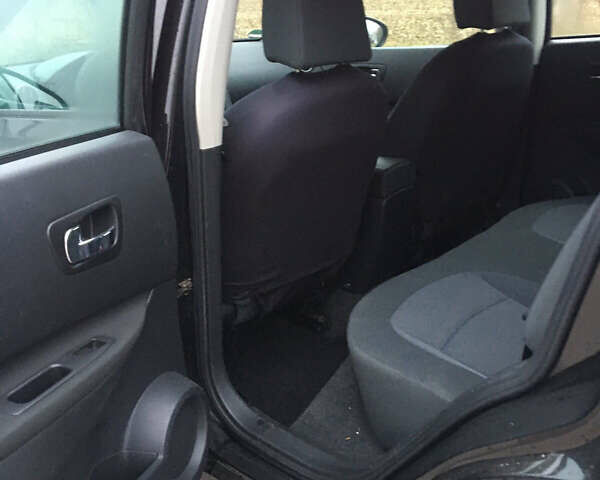 Черный Ниссан Кашкай, объемом двигателя 1.6 л и пробегом 215 тыс. км за 8599 $, фото 9 на Automoto.ua