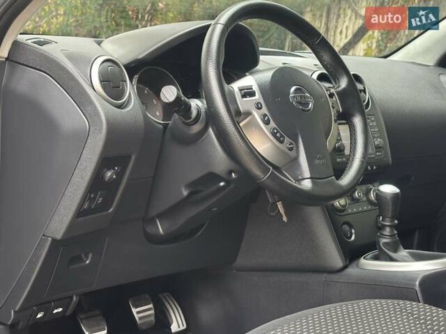 Черный Ниссан Кашкай, объемом двигателя 1.5 л и пробегом 209 тыс. км за 8250 $, фото 62 на Automoto.ua