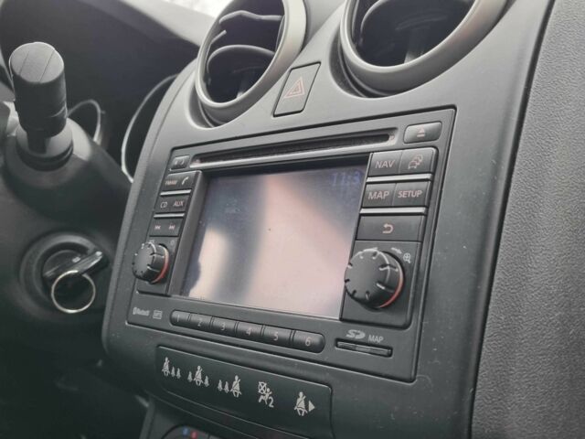 Черный Ниссан Кашкай, объемом двигателя 2 л и пробегом 179 тыс. км за 10500 $, фото 19 на Automoto.ua