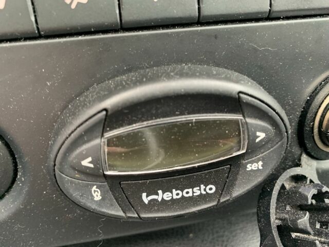 Черный Ниссан Кашкай, объемом двигателя 1.5 л и пробегом 220 тыс. км за 6000 $, фото 11 на Automoto.ua