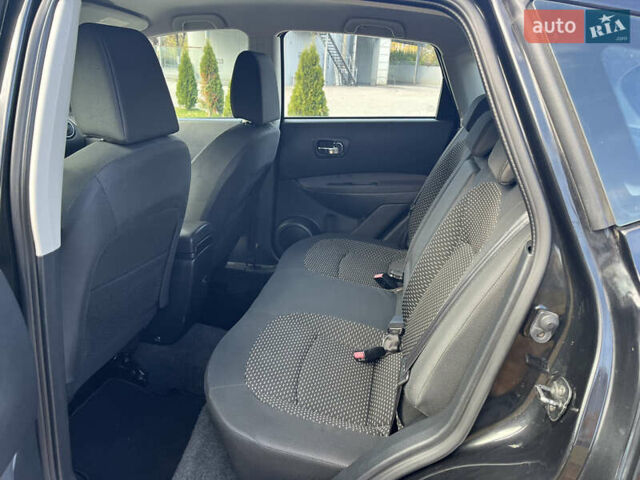 Черный Ниссан Кашкай, объемом двигателя 1.6 л и пробегом 208 тыс. км за 8500 $, фото 9 на Automoto.ua