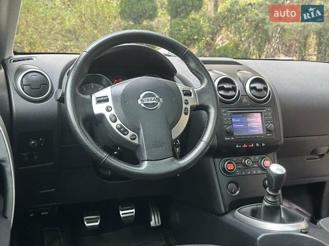 Черный Ниссан Кашкай, объемом двигателя 1.5 л и пробегом 209 тыс. км за 8290 $, фото 97 на Automoto.ua