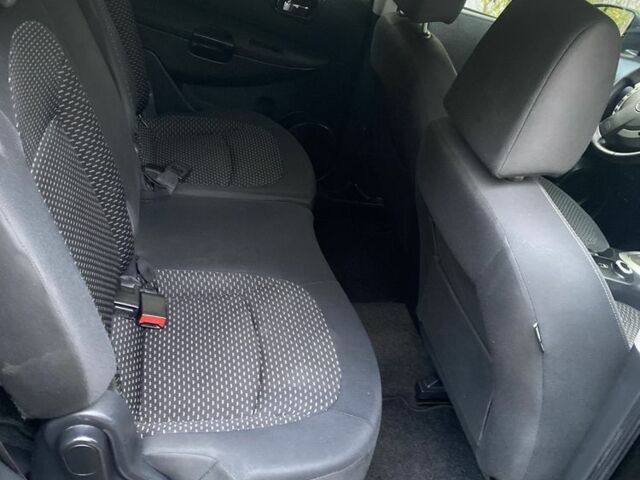 Черный Ниссан Кашкай, объемом двигателя 2 л и пробегом 247 тыс. км за 10500 $, фото 13 на Automoto.ua