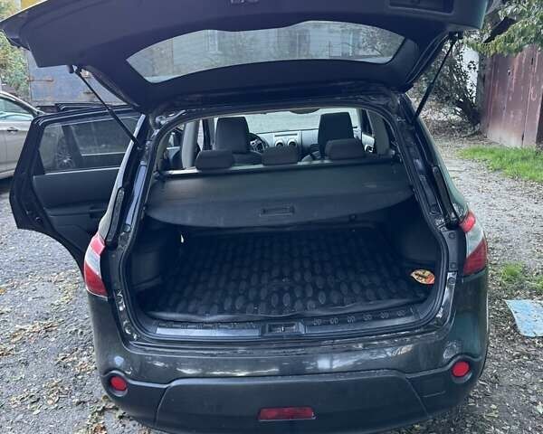 Чорний Ніссан Кашкай, об'ємом двигуна 1.6 л та пробігом 159 тис. км за 10700 $, фото 9 на Automoto.ua