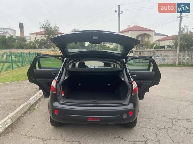 Чорний Ніссан Кашкай, об'ємом двигуна 1.6 л та пробігом 220 тис. км за 10500 $, фото 7 на Automoto.ua