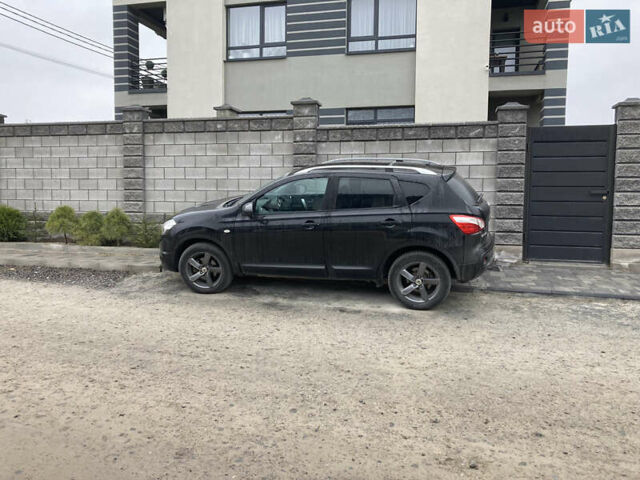 Черный Ниссан Кашкай, объемом двигателя 2 л и пробегом 250 тыс. км за 11500 $, фото 1 на Automoto.ua