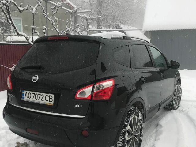 Черный Ниссан Кашкай, объемом двигателя 2 л и пробегом 207 тыс. км за 13500 $, фото 4 на Automoto.ua