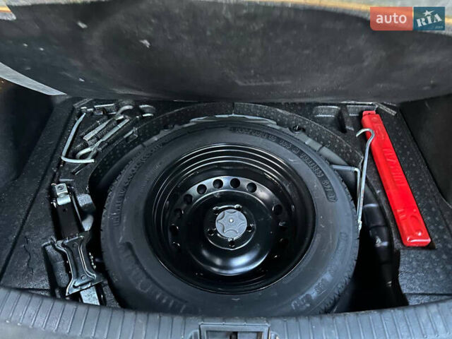 Чорний Ніссан Кашкай, об'ємом двигуна 1.6 л та пробігом 195 тис. км за 9150 $, фото 26 на Automoto.ua