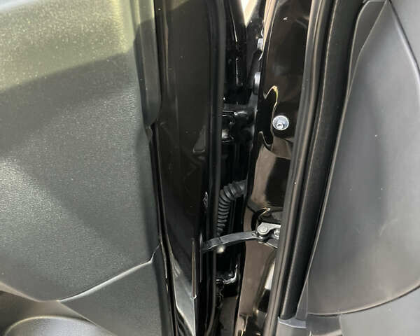 Чорний Ніссан Кашкай, об'ємом двигуна 2 л та пробігом 230 тис. км за 12299 $, фото 151 на Automoto.ua