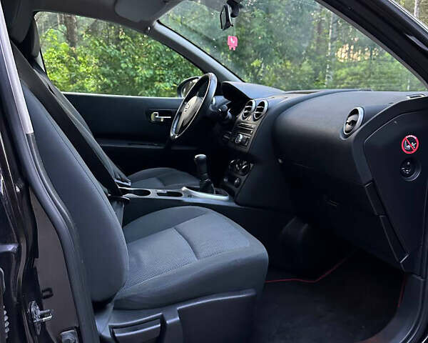 Чорний Ніссан Кашкай, об'ємом двигуна 1.6 л та пробігом 195 тис. км за 9150 $, фото 21 на Automoto.ua