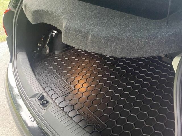 Чорний Ніссан Кашкай, об'ємом двигуна 1.6 л та пробігом 200 тис. км за 9900 $, фото 21 на Automoto.ua