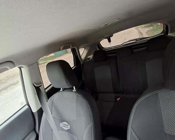 Черный Ниссан Кашкай, объемом двигателя 1.46 л и пробегом 237 тыс. км за 8000 $, фото 24 на Automoto.ua