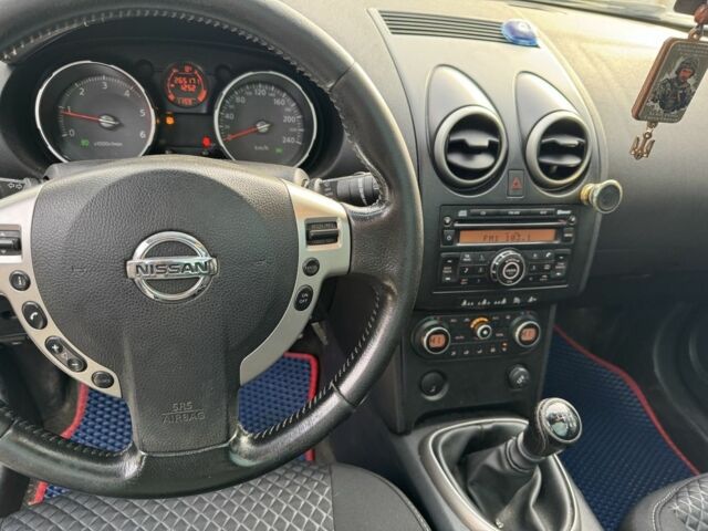 Черный Ниссан Кашкай, объемом двигателя 1.5 л и пробегом 265 тыс. км за 8400 $, фото 21 на Automoto.ua