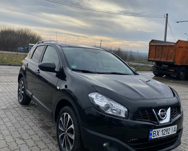Черный Ниссан Кашкай, объемом двигателя 2 л и пробегом 235 тыс. км за 10700 $, фото 2 на Automoto.ua