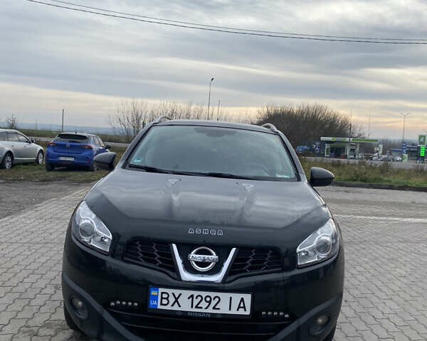 Черный Ниссан Кашкай, объемом двигателя 2 л и пробегом 235 тыс. км за 10700 $, фото 6 на Automoto.ua