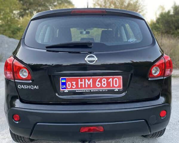 Черный Ниссан Кашкай, объемом двигателя 1.6 л и пробегом 200 тыс. км за 8800 $, фото 8 на Automoto.ua