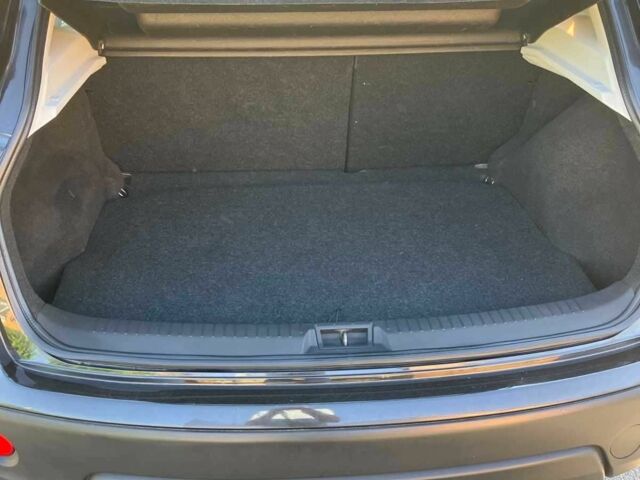 Черный Ниссан Кашкай, объемом двигателя 1.6 л и пробегом 174 тыс. км за 8900 $, фото 18 на Automoto.ua