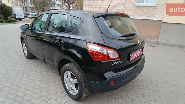 Чорний Ніссан Кашкай, об'ємом двигуна 1.6 л та пробігом 168 тис. км за 9950 $, фото 7 на Automoto.ua