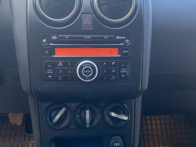 Чорний Ніссан Кашкай, об'ємом двигуна 1.6 л та пробігом 206 тис. км за 9850 $, фото 15 на Automoto.ua