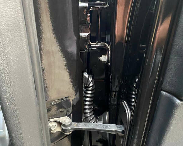 Черный Ниссан Кашкай, объемом двигателя 2 л и пробегом 230 тыс. км за 11999 $, фото 104 на Automoto.ua