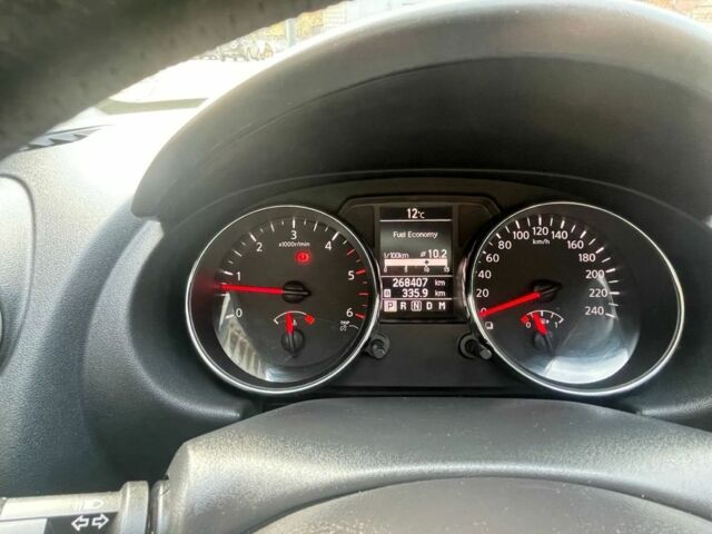 Черный Ниссан Кашкай, объемом двигателя 2 л и пробегом 268 тыс. км за 11000 $, фото 4 на Automoto.ua