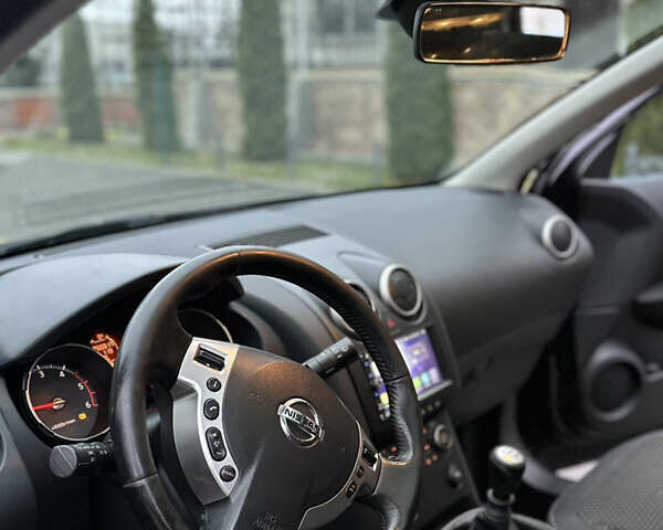 Черный Ниссан Кашкай, объемом двигателя 1.46 л и пробегом 266 тыс. км за 9400 $, фото 48 на Automoto.ua