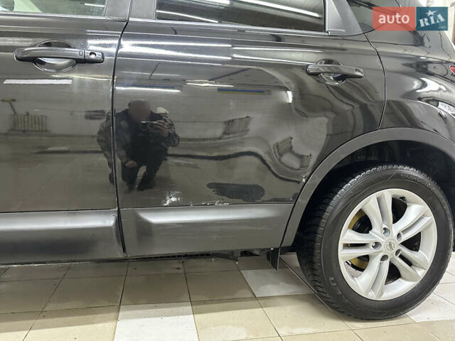 Черный Ниссан Кашкай, объемом двигателя 1.5 л и пробегом 245 тыс. км за 9950 $, фото 13 на Automoto.ua