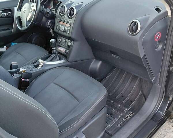 Черный Ниссан Кашкай, объемом двигателя 1.5 л и пробегом 236 тыс. км за 10800 $, фото 8 на Automoto.ua