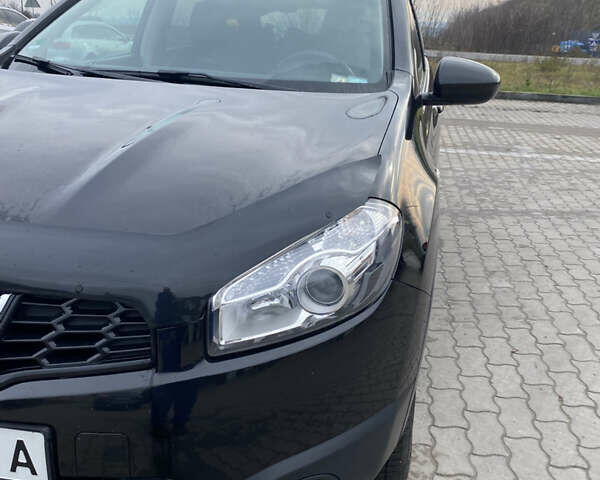 Черный Ниссан Кашкай, объемом двигателя 2 л и пробегом 235 тыс. км за 10700 $, фото 3 на Automoto.ua