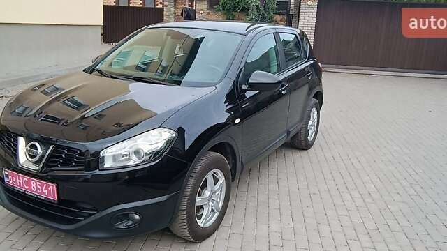 Чорний Ніссан Кашкай, об'ємом двигуна 1.6 л та пробігом 168 тис. км за 9950 $, фото 3 на Automoto.ua