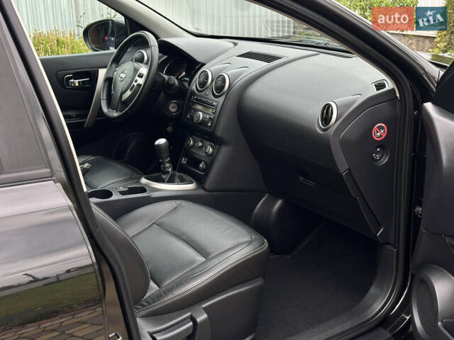 Черный Ниссан Кашкай, объемом двигателя 1.46 л и пробегом 254 тыс. км за 9800 $, фото 5 на Automoto.ua