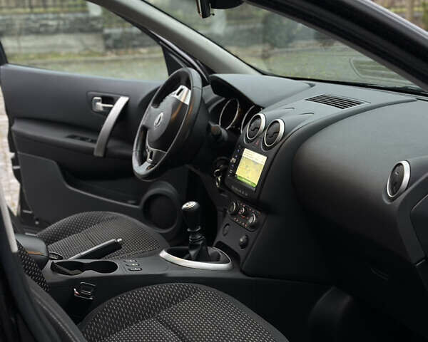 Черный Ниссан Кашкай, объемом двигателя 1.46 л и пробегом 266 тыс. км за 9400 $, фото 29 на Automoto.ua