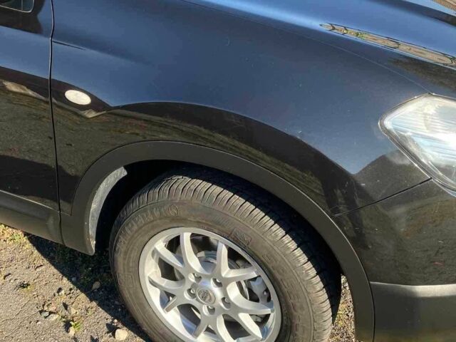 Черный Ниссан Кашкай, объемом двигателя 1.6 л и пробегом 174 тыс. км за 8900 $, фото 5 на Automoto.ua