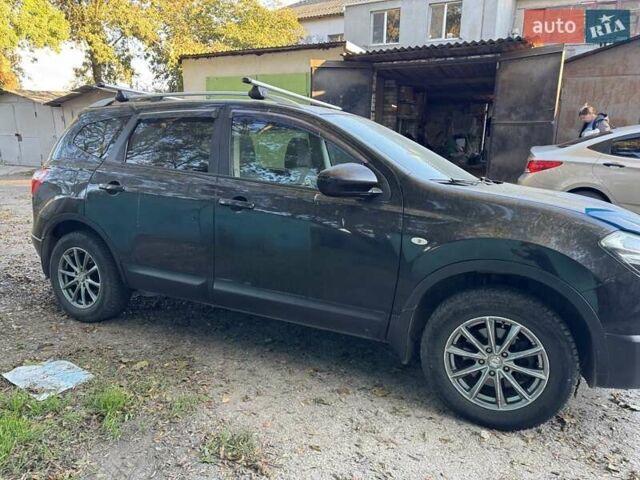 Чорний Ніссан Кашкай, об'ємом двигуна 1.6 л та пробігом 159 тис. км за 10700 $, фото 22 на Automoto.ua