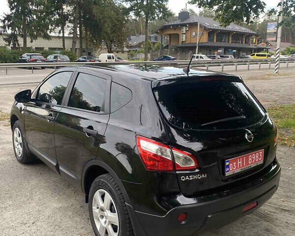 Чорний Ніссан Кашкай, об'ємом двигуна 1.6 л та пробігом 200 тис. км за 9999 $, фото 14 на Automoto.ua