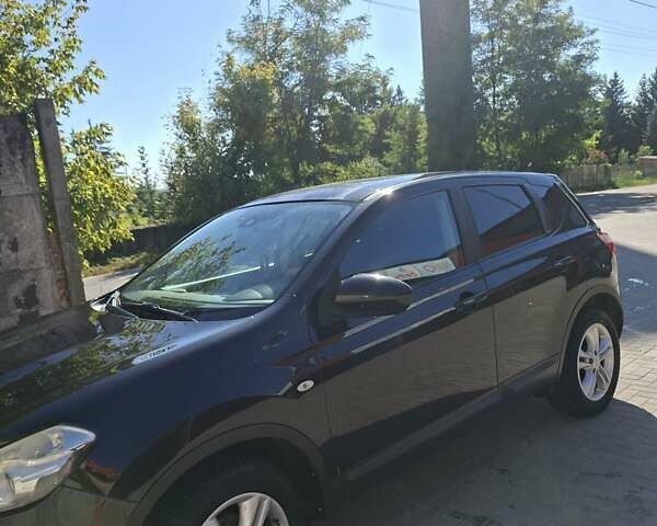 Черный Ниссан Кашкай, объемом двигателя 1.46 л и пробегом 237 тыс. км за 8000 $, фото 3 на Automoto.ua
