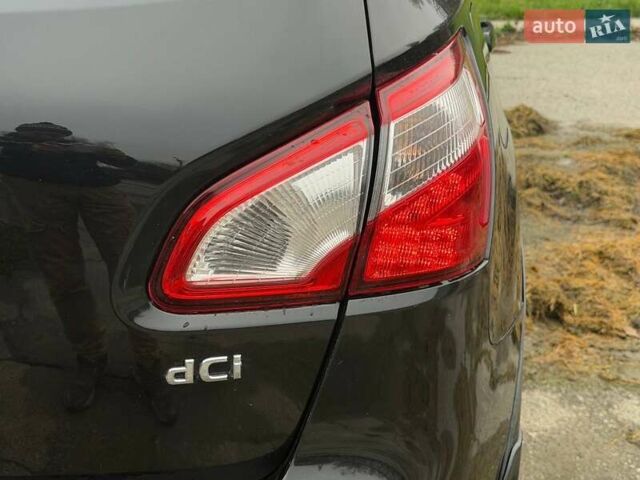 Черный Ниссан Кашкай, объемом двигателя 1.5 л и пробегом 261 тыс. км за 10500 $, фото 16 на Automoto.ua