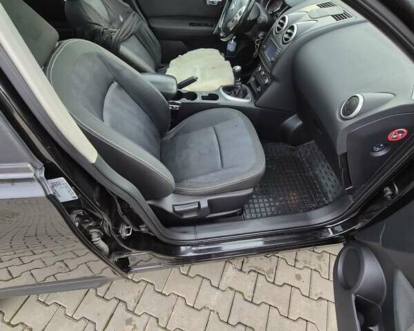 Чорний Ніссан Кашкай, об'ємом двигуна 1.5 л та пробігом 218 тис. км за 9800 $, фото 52 на Automoto.ua