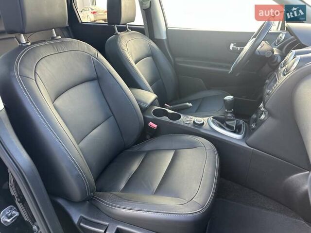 Черный Ниссан Кашкай, объемом двигателя 2 л и пробегом 121 тыс. км за 13999 $, фото 49 на Automoto.ua