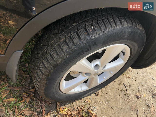 Черный Ниссан Кашкай, объемом двигателя 1.5 л и пробегом 229 тыс. км за 9400 $, фото 6 на Automoto.ua