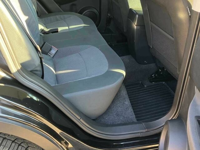 Черный Ниссан Кашкай, объемом двигателя 1.6 л и пробегом 174 тыс. км за 8900 $, фото 11 на Automoto.ua