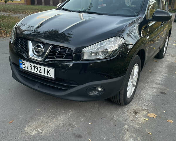 Черный Ниссан Кашкай, объемом двигателя 2 л и пробегом 189 тыс. км за 10600 $, фото 2 на Automoto.ua