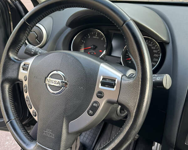 Чорний Ніссан Кашкай, об'ємом двигуна 2 л та пробігом 230 тис. км за 12299 $, фото 108 на Automoto.ua