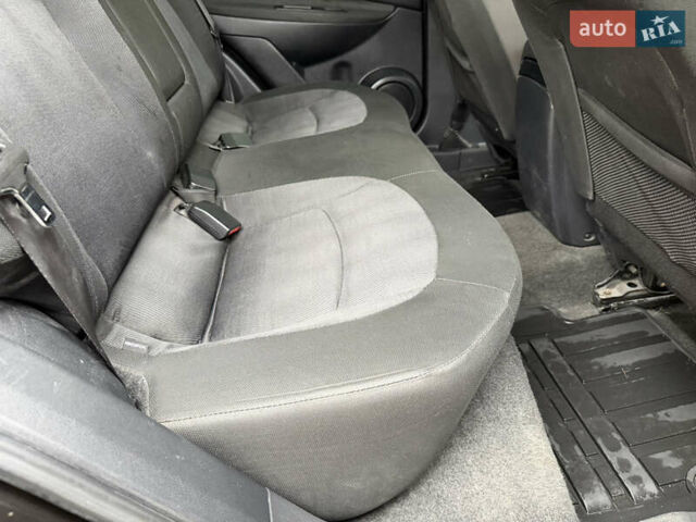 Черный Ниссан Кашкай, объемом двигателя 1.46 л и пробегом 330 тыс. км за 9000 $, фото 60 на Automoto.ua