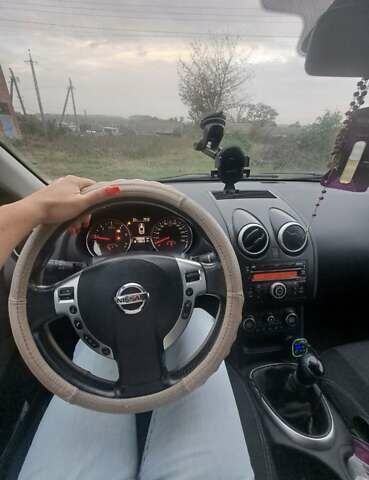 Черный Ниссан Кашкай, объемом двигателя 1.46 л и пробегом 237 тыс. км за 8000 $, фото 16 на Automoto.ua