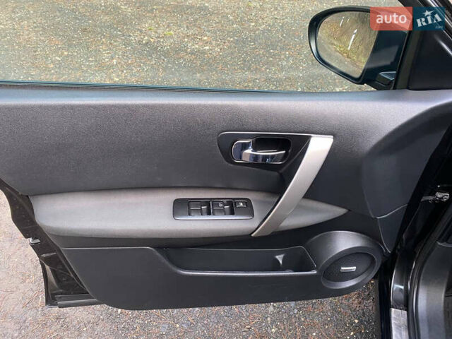 Черный Ниссан Кашкай, объемом двигателя 2 л и пробегом 230 тыс. км за 11999 $, фото 67 на Automoto.ua