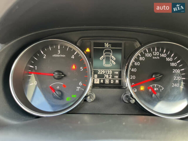 Чорний Ніссан Кашкай, об'ємом двигуна 2 л та пробігом 230 тис. км за 12299 $, фото 112 на Automoto.ua