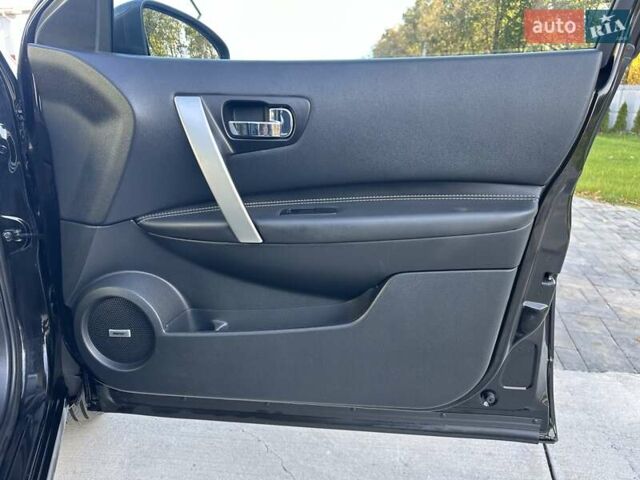 Черный Ниссан Кашкай, объемом двигателя 2 л и пробегом 121 тыс. км за 13999 $, фото 45 на Automoto.ua