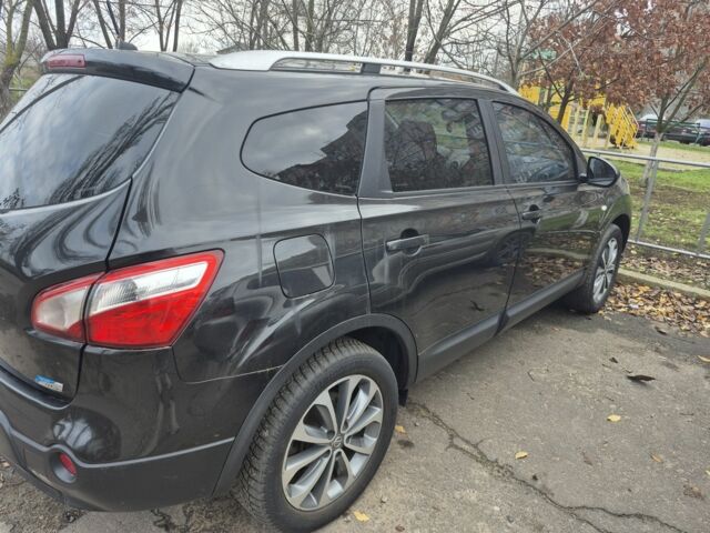 Черный Ниссан Кашкай, объемом двигателя 1.5 л и пробегом 299 тыс. км за 7500 $, фото 3 на Automoto.ua