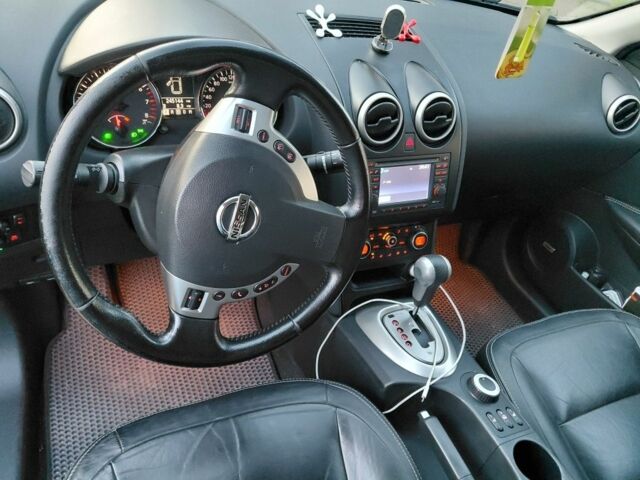 Чорний Ніссан Кашкай, об'ємом двигуна 2 л та пробігом 245 тис. км за 10000 $, фото 5 на Automoto.ua